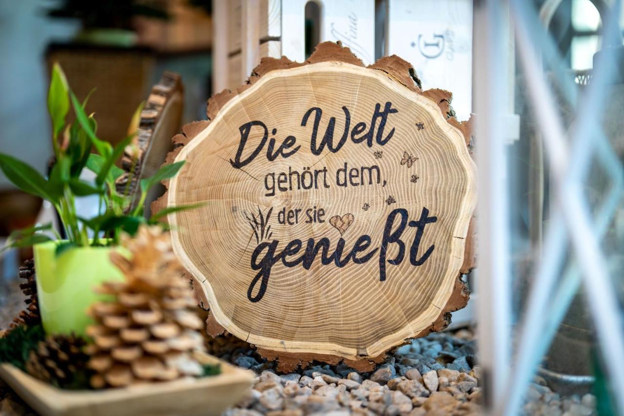 Hotel Reussischer Hof Schmölln Eksteriør billede