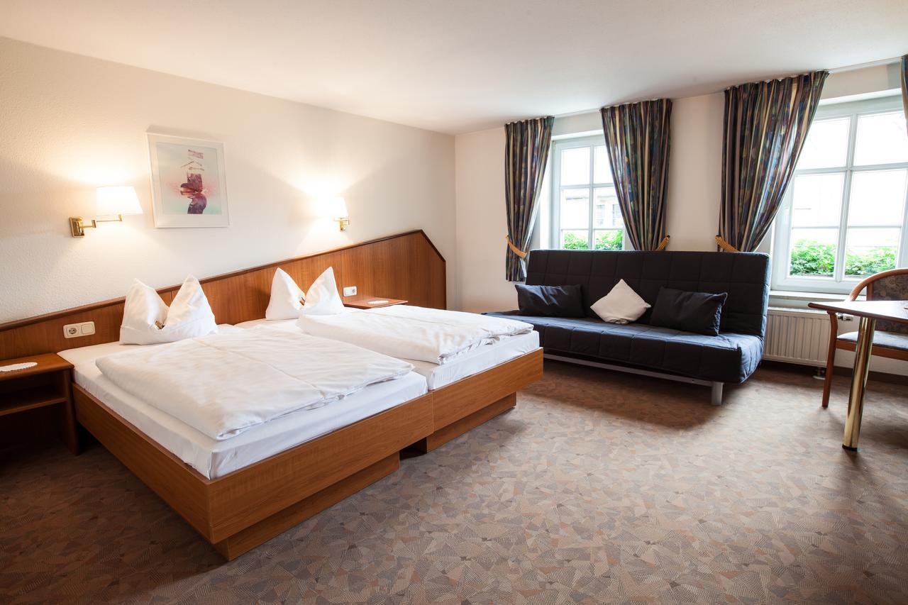 Hotel Reussischer Hof Schmölln Eksteriør billede