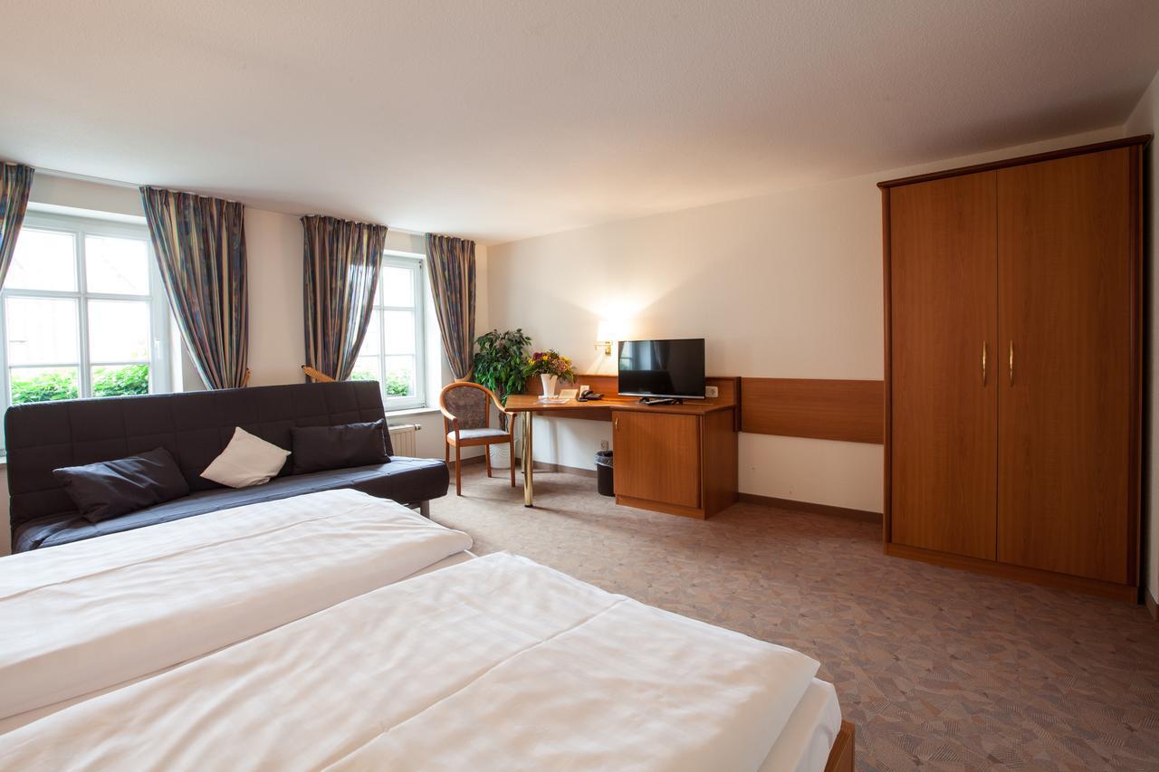 Hotel Reussischer Hof Schmölln Eksteriør billede