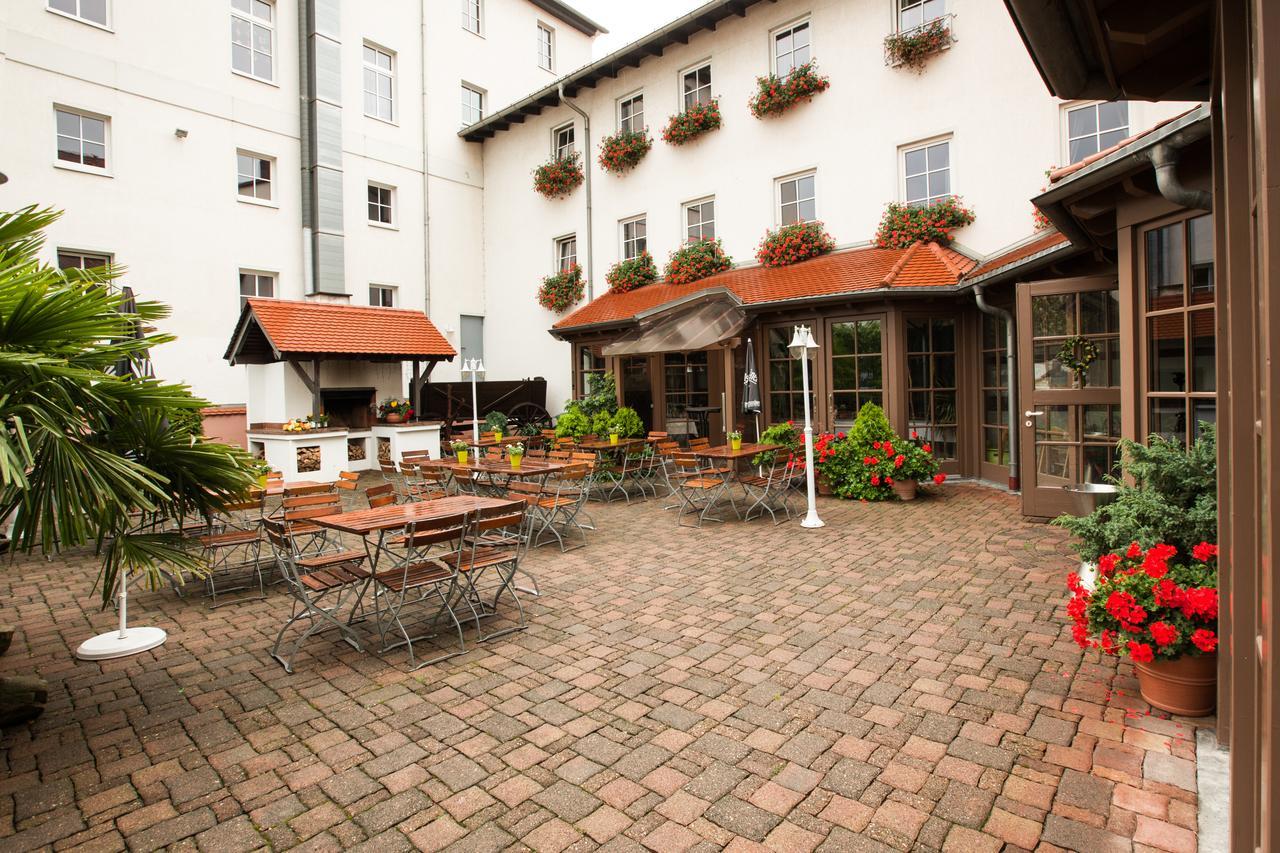 Hotel Reussischer Hof Schmölln Eksteriør billede