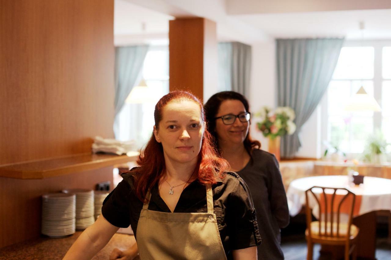Hotel Reussischer Hof Schmölln Eksteriør billede